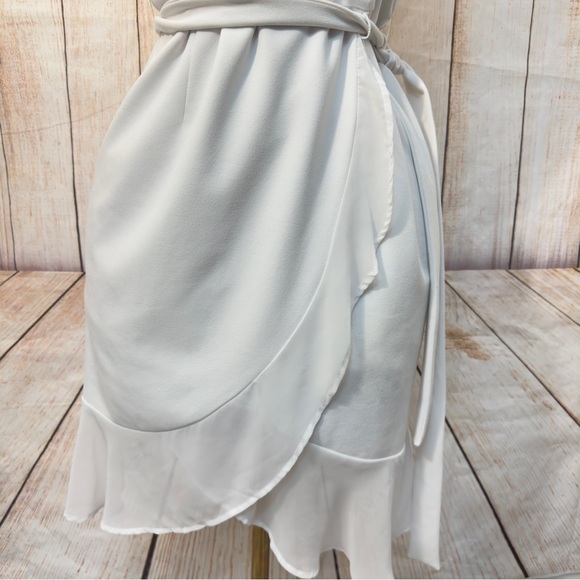 Shelby & Palmer White Ruffle sleeve, Faux Wrap Dress, tie waist, sz 14 - Picture 3 of 8